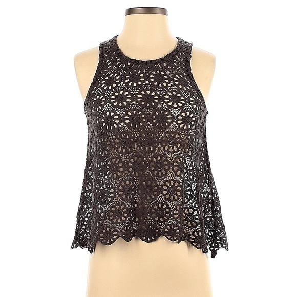 Anthropologie Tops - Pins and Needles
Size XS Sleeveless Top